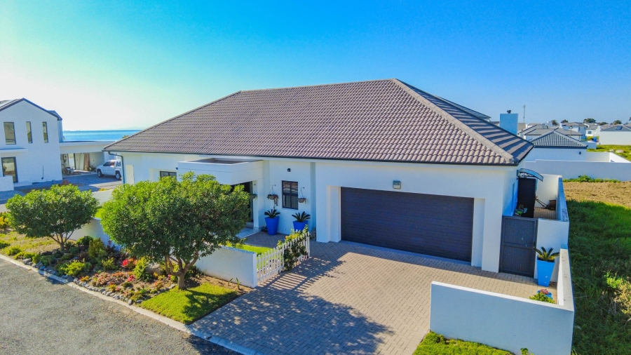 3 Bedroom Property for Sale in Sandy Point Beach Estate Western Cape